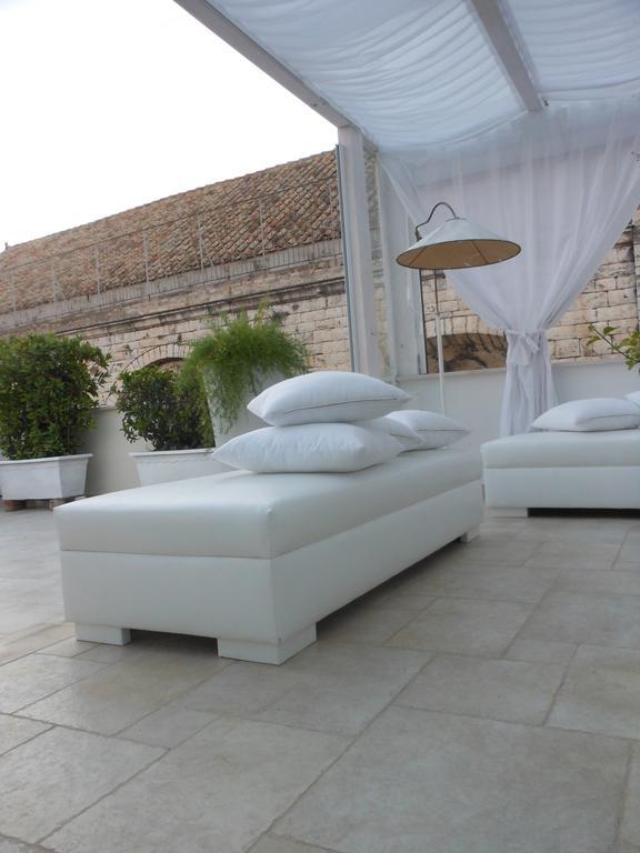 Palazzo Antica Via Appia Bed & Breakfast Bitonto Exterior photo