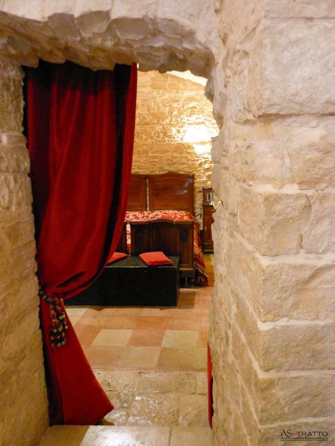Palazzo Antica Via Appia Bed & Breakfast Bitonto Exterior photo
