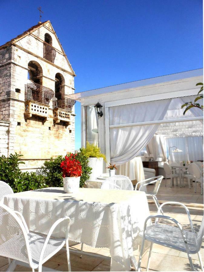 Palazzo Antica Via Appia Bed & Breakfast Bitonto Exterior photo